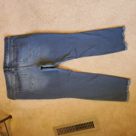 Torrid premium destructed skinny jeans size 18 - Picture 9 of 13